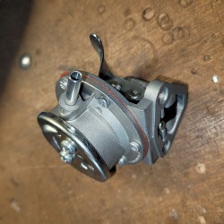 Pompe à essence 24